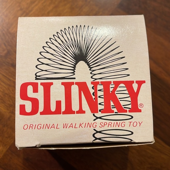 VINTAGE JAMES INDUSTRIES, INC SILVER SLINKY TOY WITH ORIGINAL BOX - CLASSIC! - Picture 6 of 12